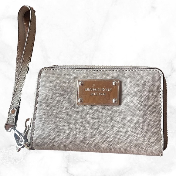 MICHAEL Michael Kors Handbags - Michael kors est. 1981 wallet